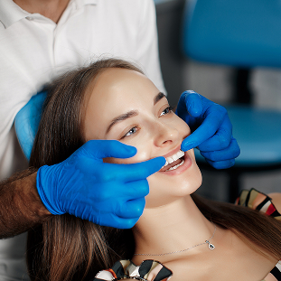 woman at the orthodontist